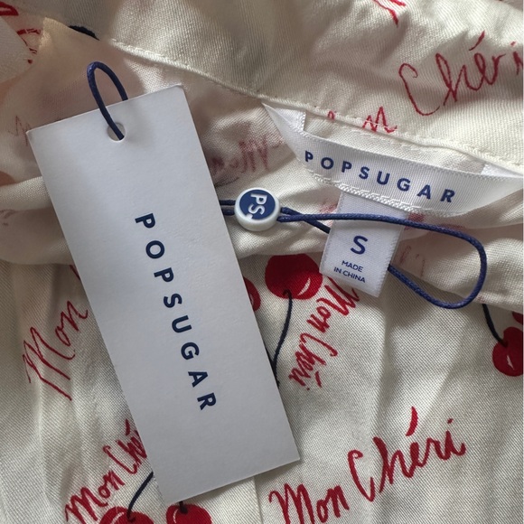 POPSUGAR White and Red Flutter Sleeve Tie Front Top - Picture 5 of 5